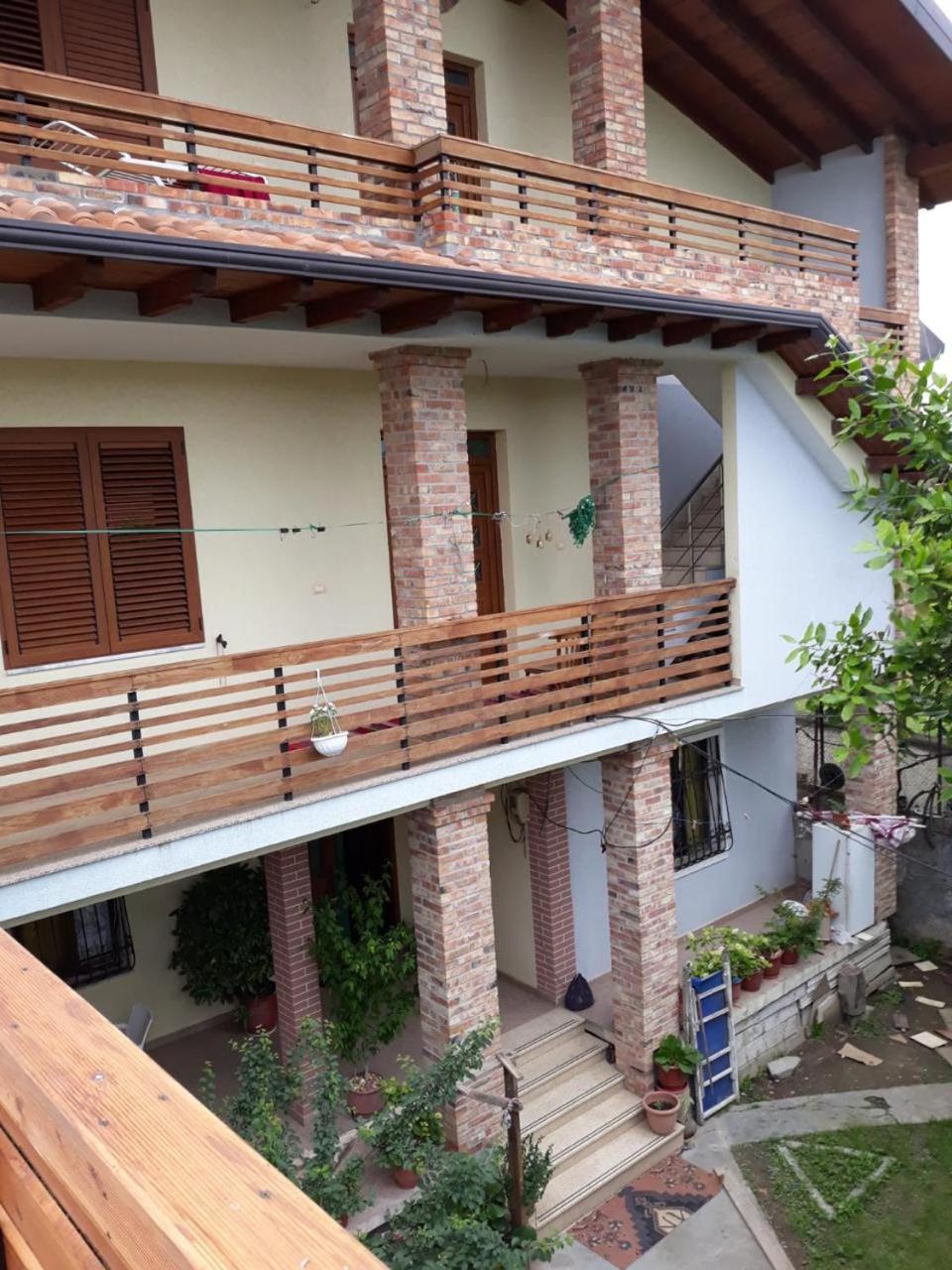 Sara'S Villa Шкодер Экстерьер фото